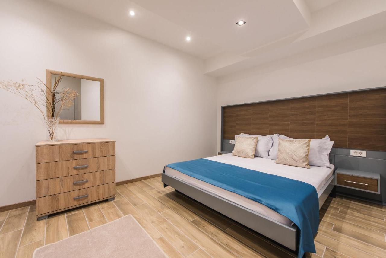 Atelier Hotel Ulcinj Buitenkant foto