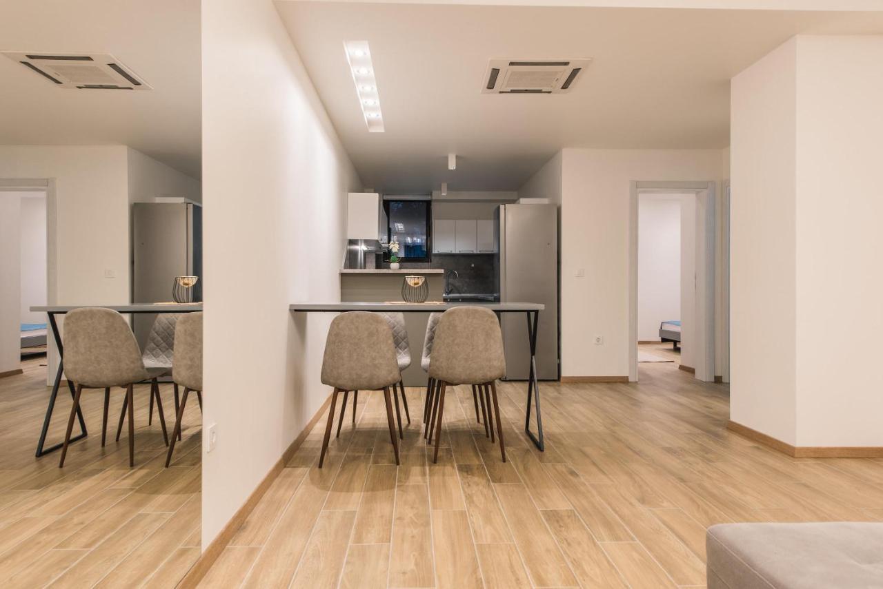 Atelier Hotel Ulcinj Buitenkant foto