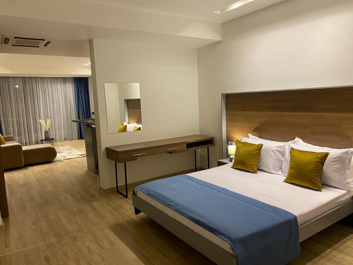 Atelier Hotel Ulcinj Buitenkant foto